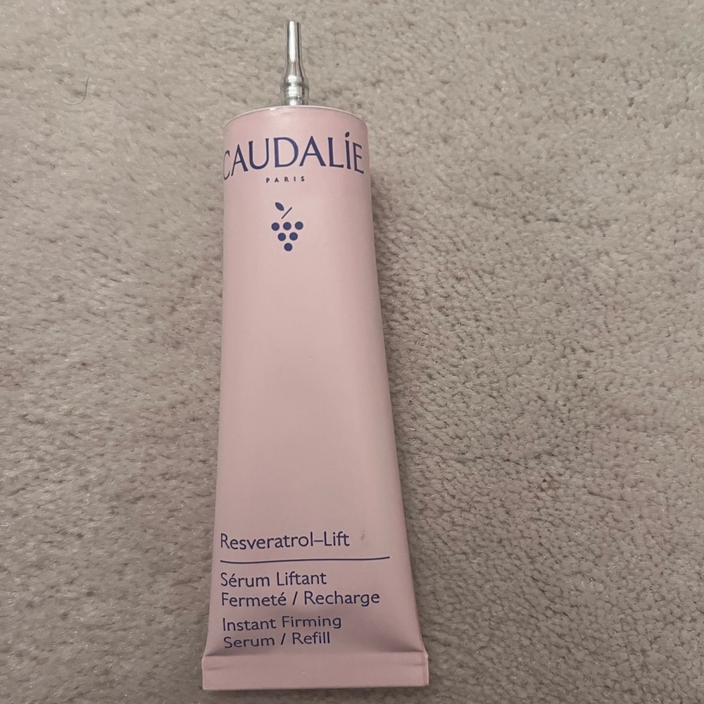 Caudalie Resveratrol-Lift Serum
This is a refill
Brand New
1 oz / 30 ml